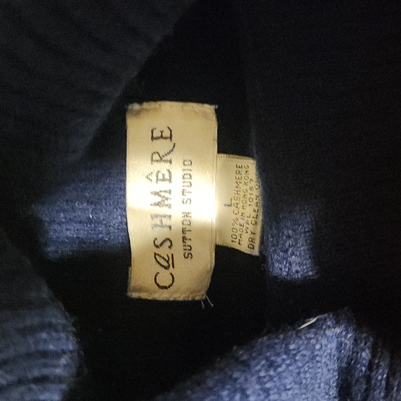 Cashmere Turtleneck Sweater - Picture 3 of 4